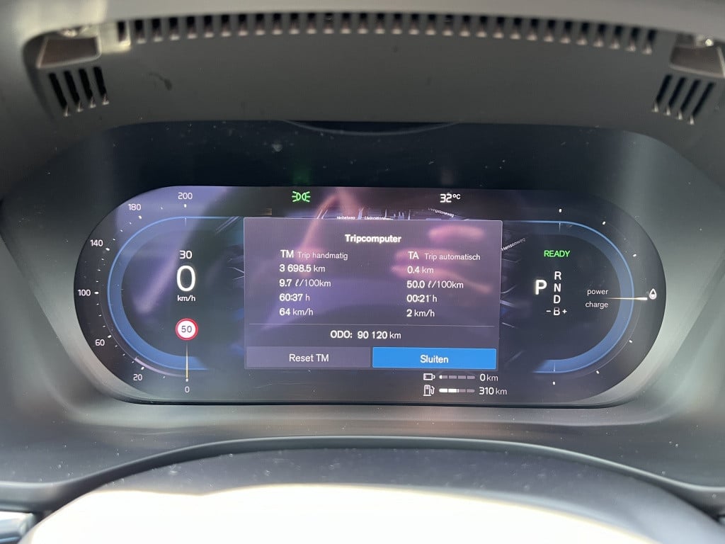 Volvo XC60 t6 340pk recharge r-design| luchtvering| panodak| adap.cruise| 3