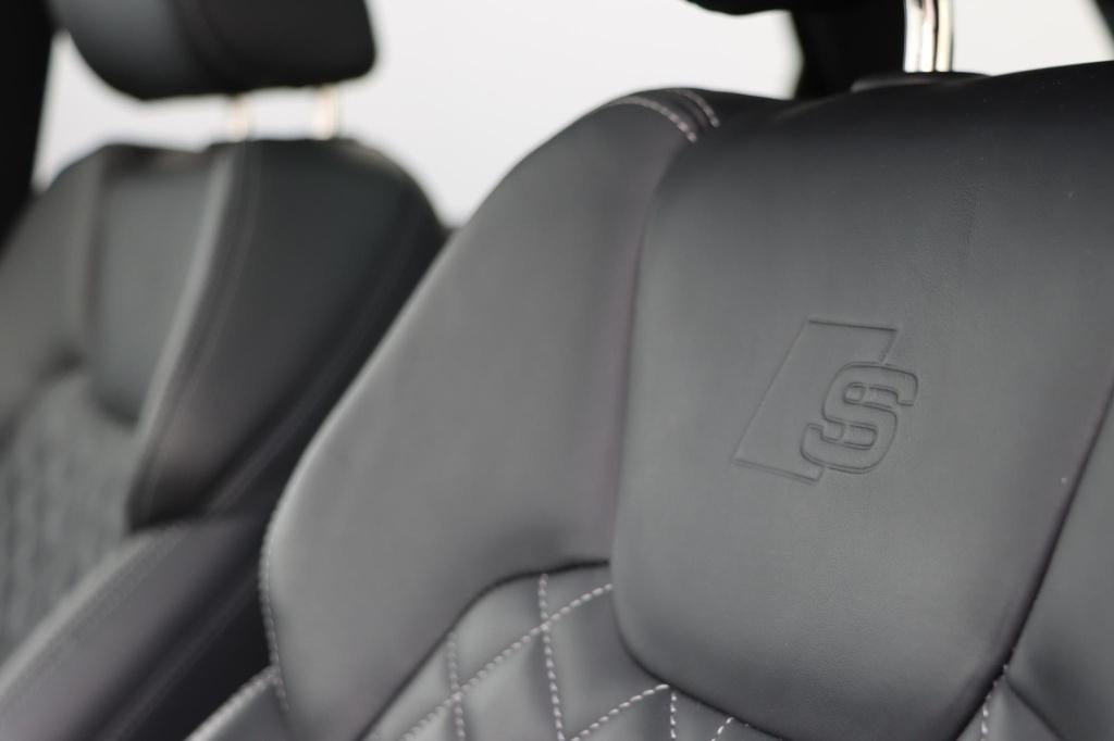 Audi Q5 55 tfsi e s line quattro 367pk s tronic | trekhaak | stoel- en stuu