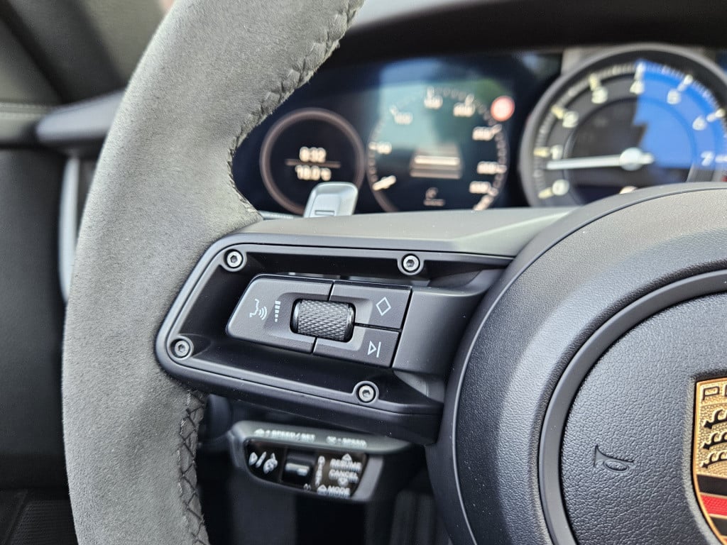 Porsche 911 cabrio 3.0 carrera s | sport design | sport chrono | bose