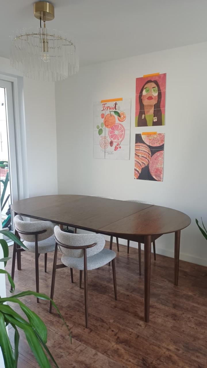 Uitschuifbare eetkamertafel donkerbruin