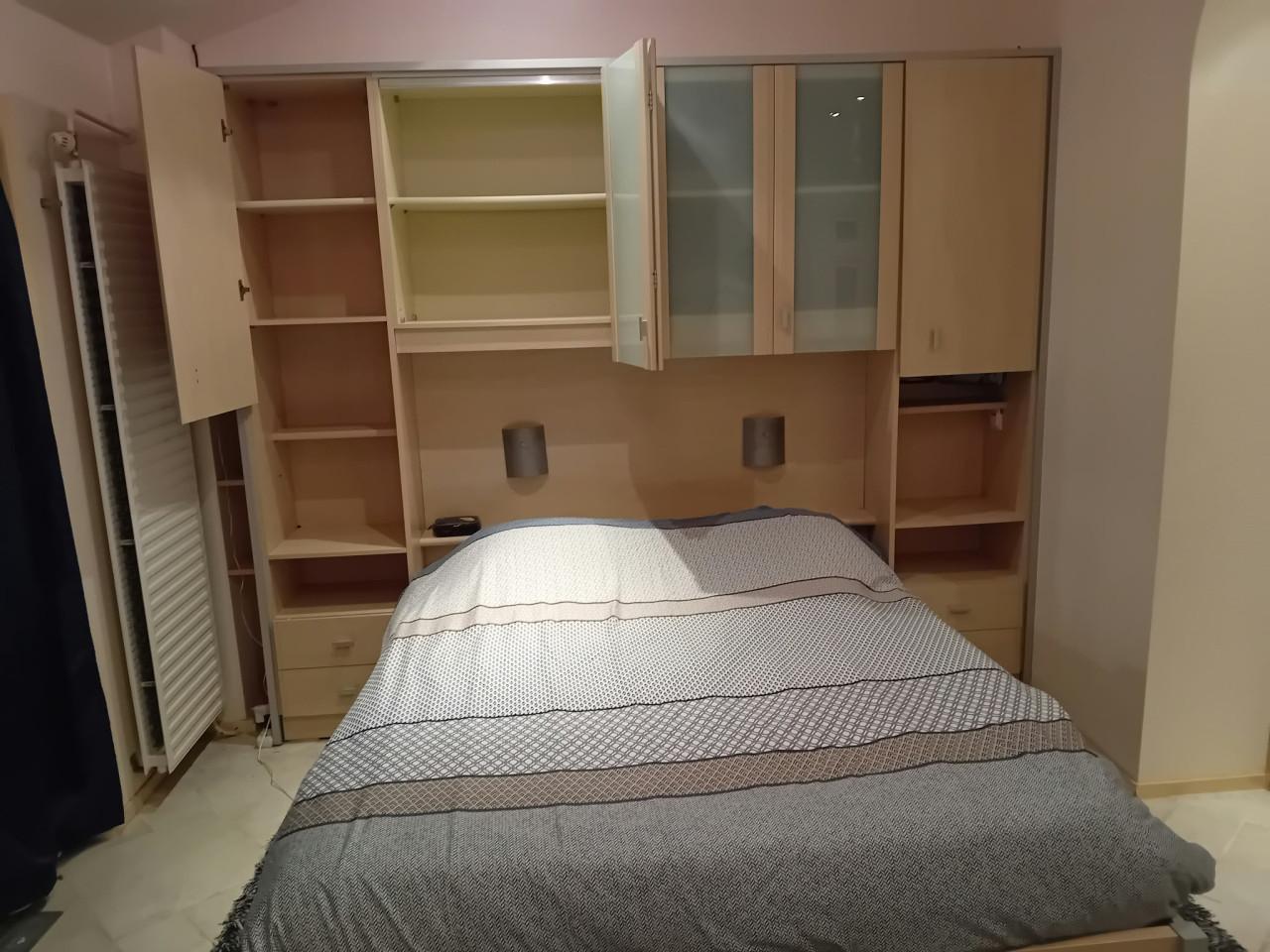 2 persoonsbed 160x200met ombouwkasten