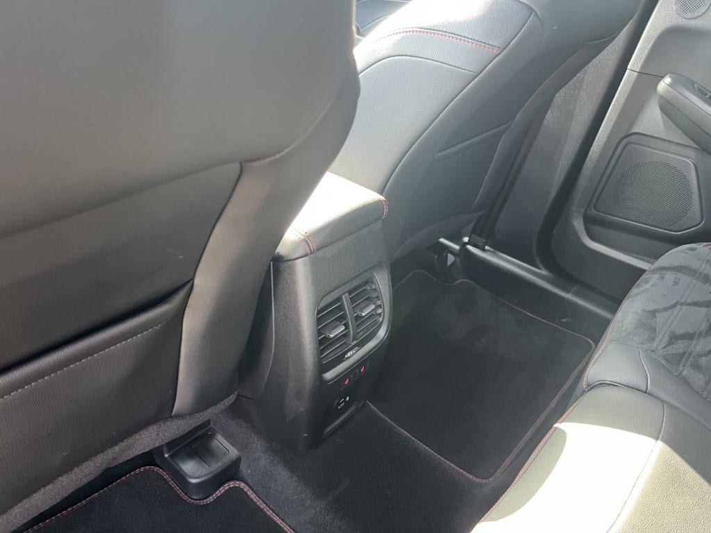 Ford Kuga 2.5 phev e-cvt 225pk st-line x , trekhaak , winterpack,