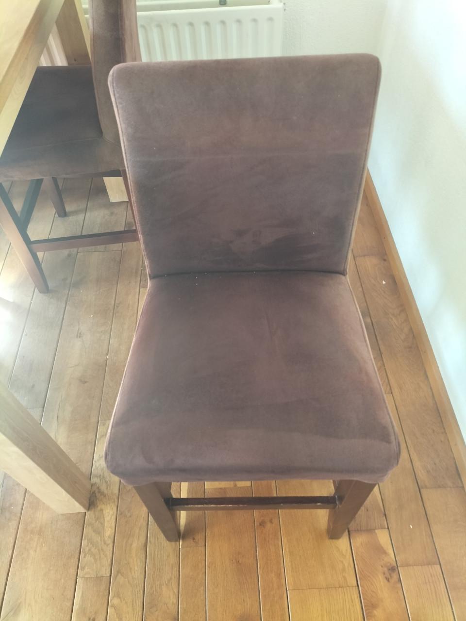 Bartafel met 4 krukken