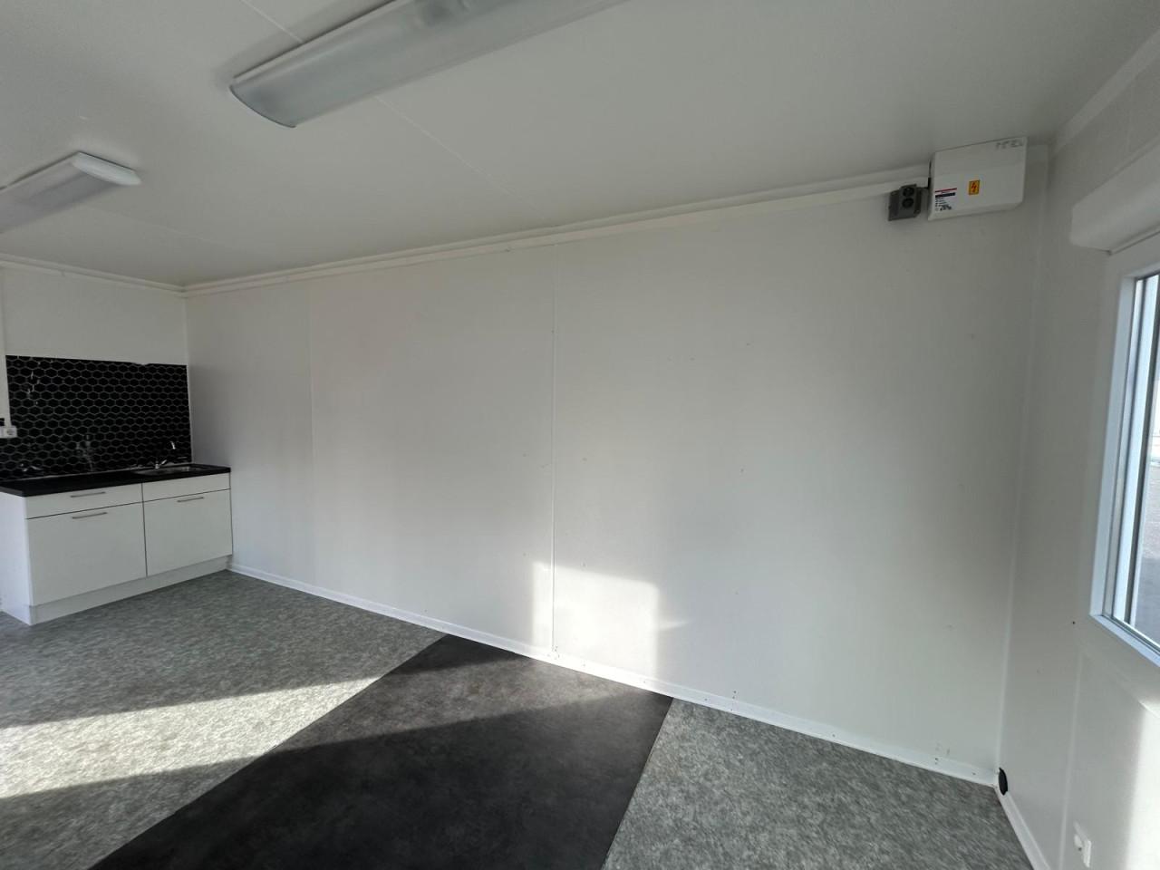 Kantoorunit 6x3 meter | Jong gebruikt | Met keukenblok |Direct beschikbaar!