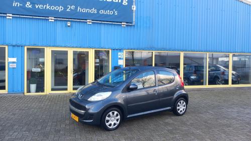 Peugeot 107 1.0 12v Sublime 5drs bj:2009 airco leer 55.000km Nieuwstaat !!