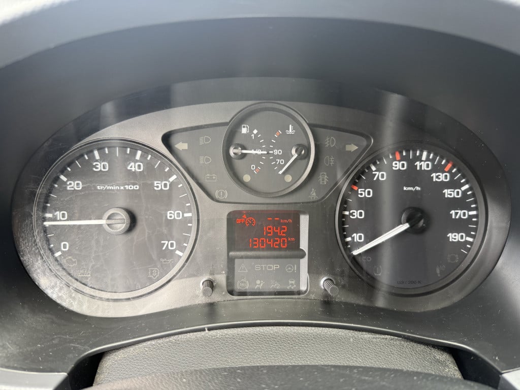 Peugeot Partner 120 1.6 bluehdi 75 l1 premium pack 3-zitter