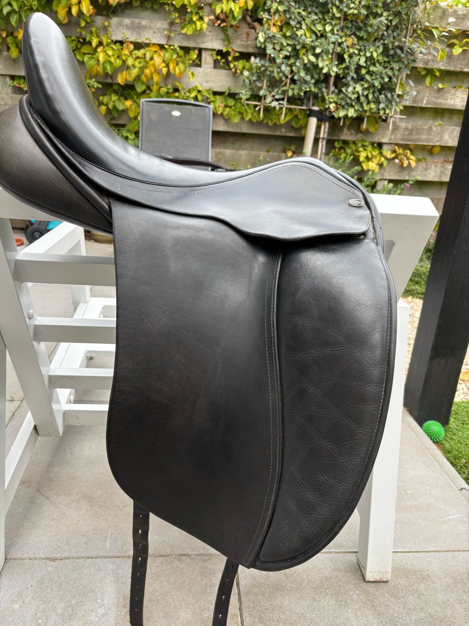Fryso zadel 18,5 inch