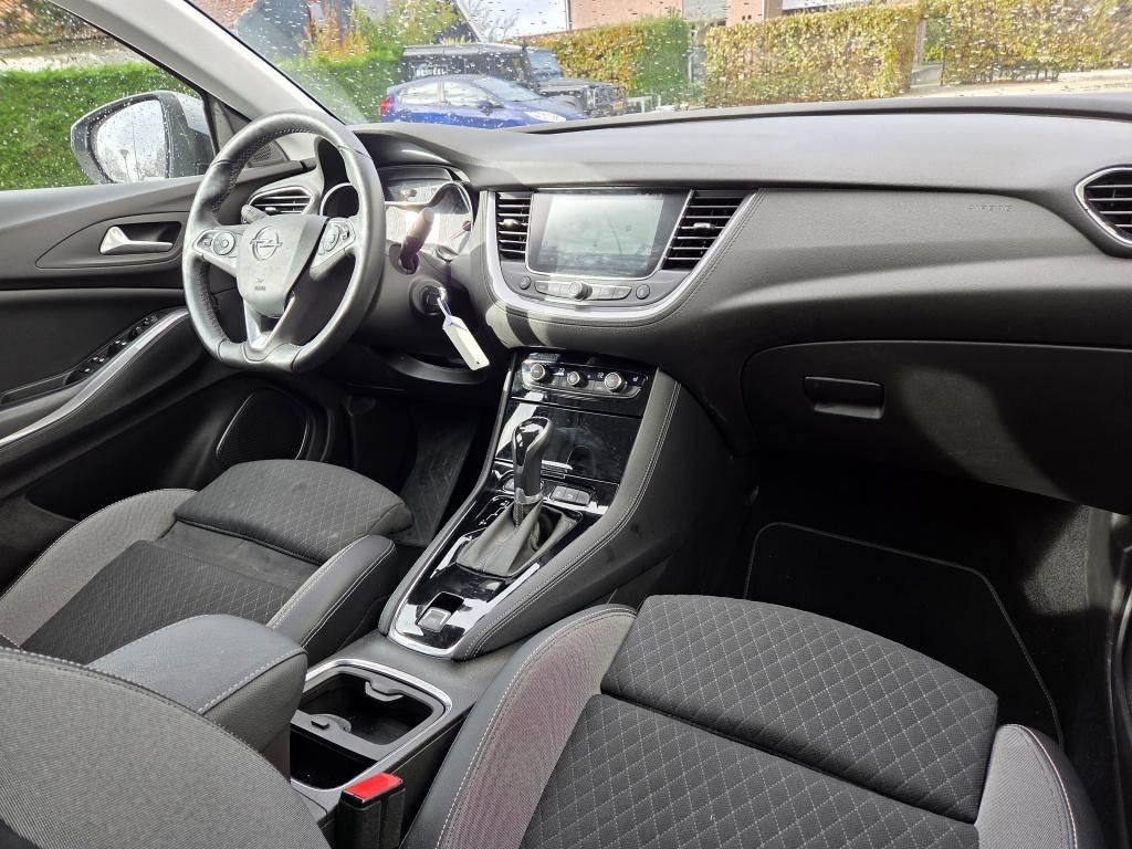 Opel Grandland X 130 pk turbo business executive | stoel/stuurverwarming | 