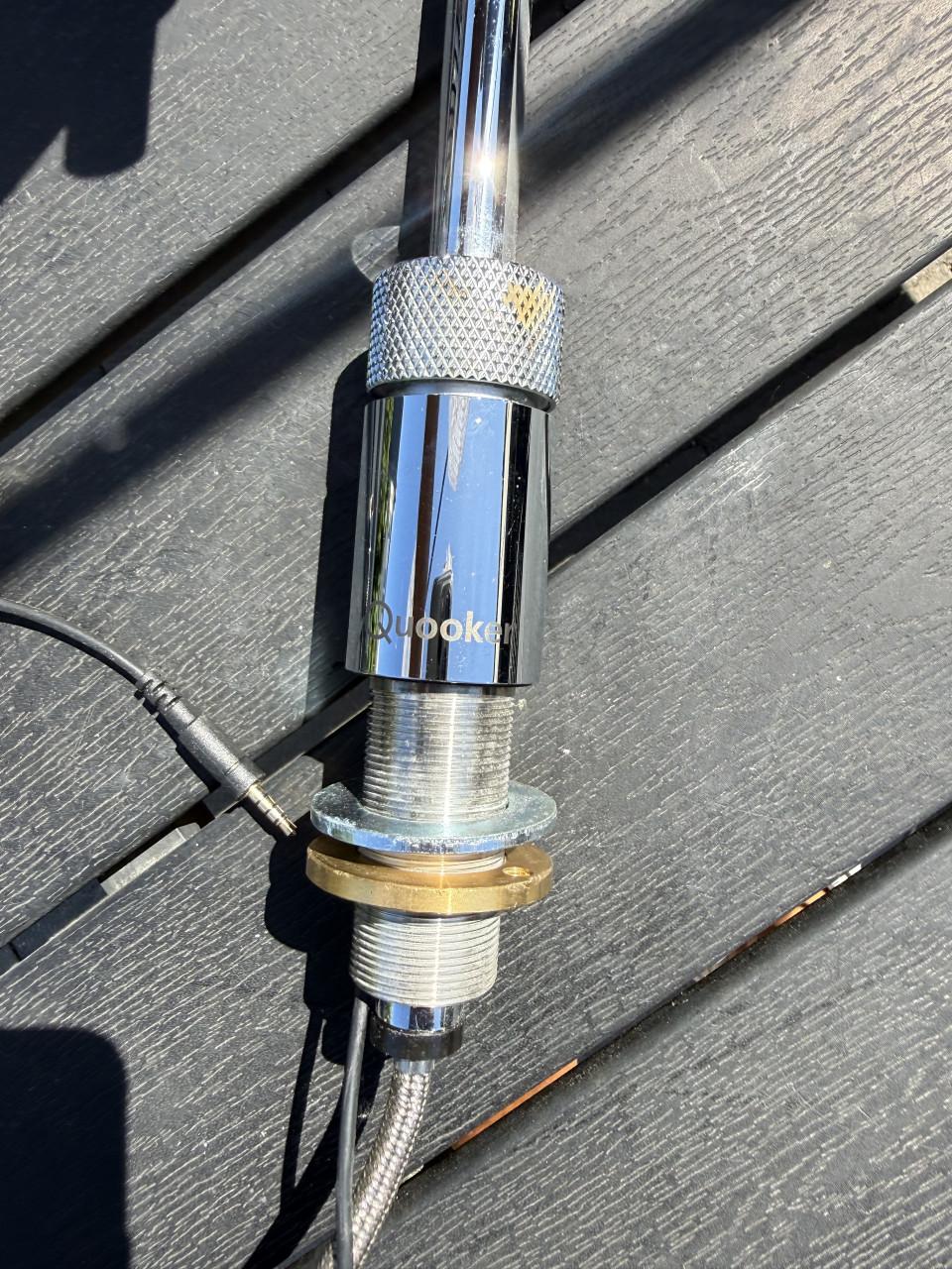 Quooker kokend water vat met kraan