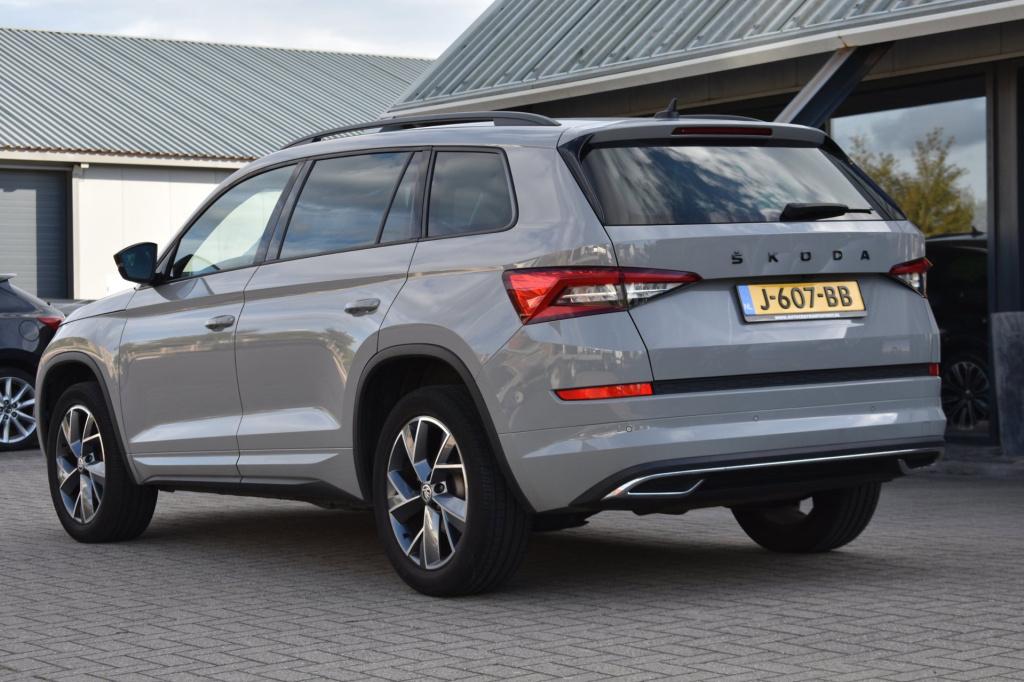 Skoda Kodiaq 1.5 tsi sportline | nap | camera | stoelverwarming | apple car