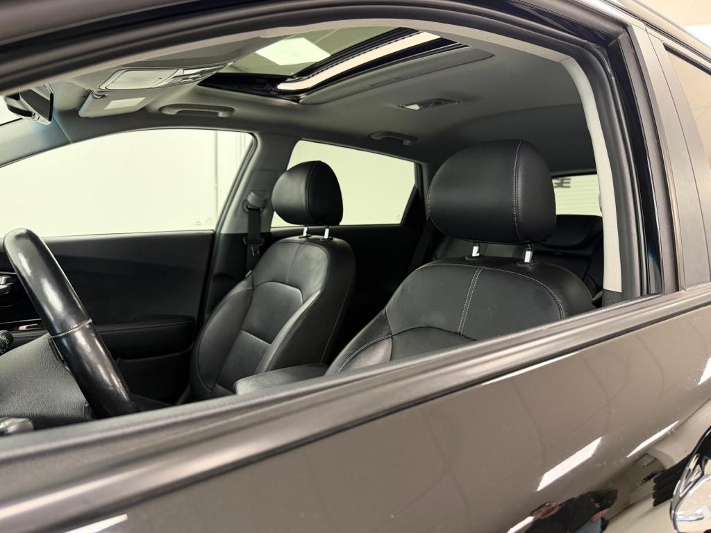 Kia Niro 1.6 gdi hybrid executiveline | full-option | elektrische stoelen |