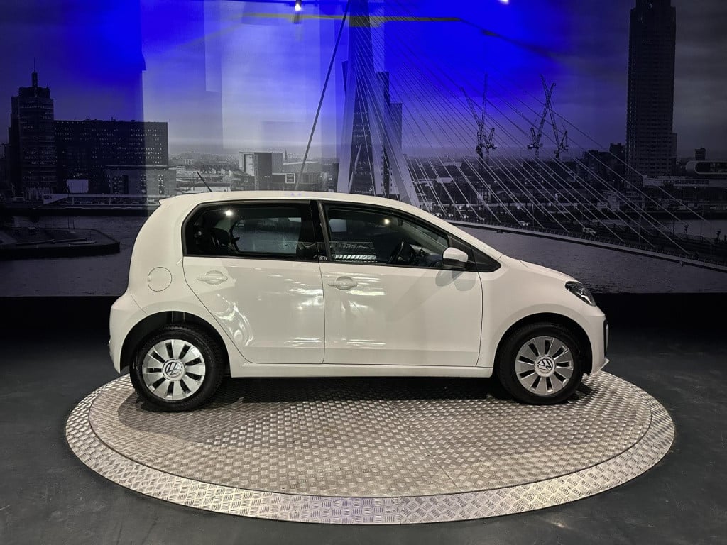 Volkswagen UP! 1.0 bmt move up! *camera*pdc*cruise*