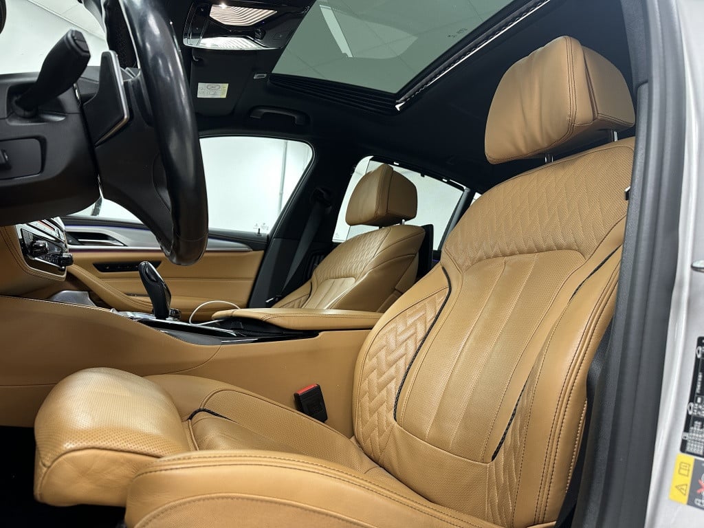 BMW 5 Serie 530e m-sport high exe. | bowers & wilkins | softclose | massage