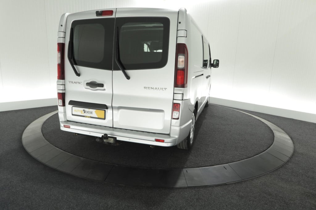 Renault Trafic 2.0 dci 170 t29 l2h1 dc comfort | navi | trekhaak | camera |