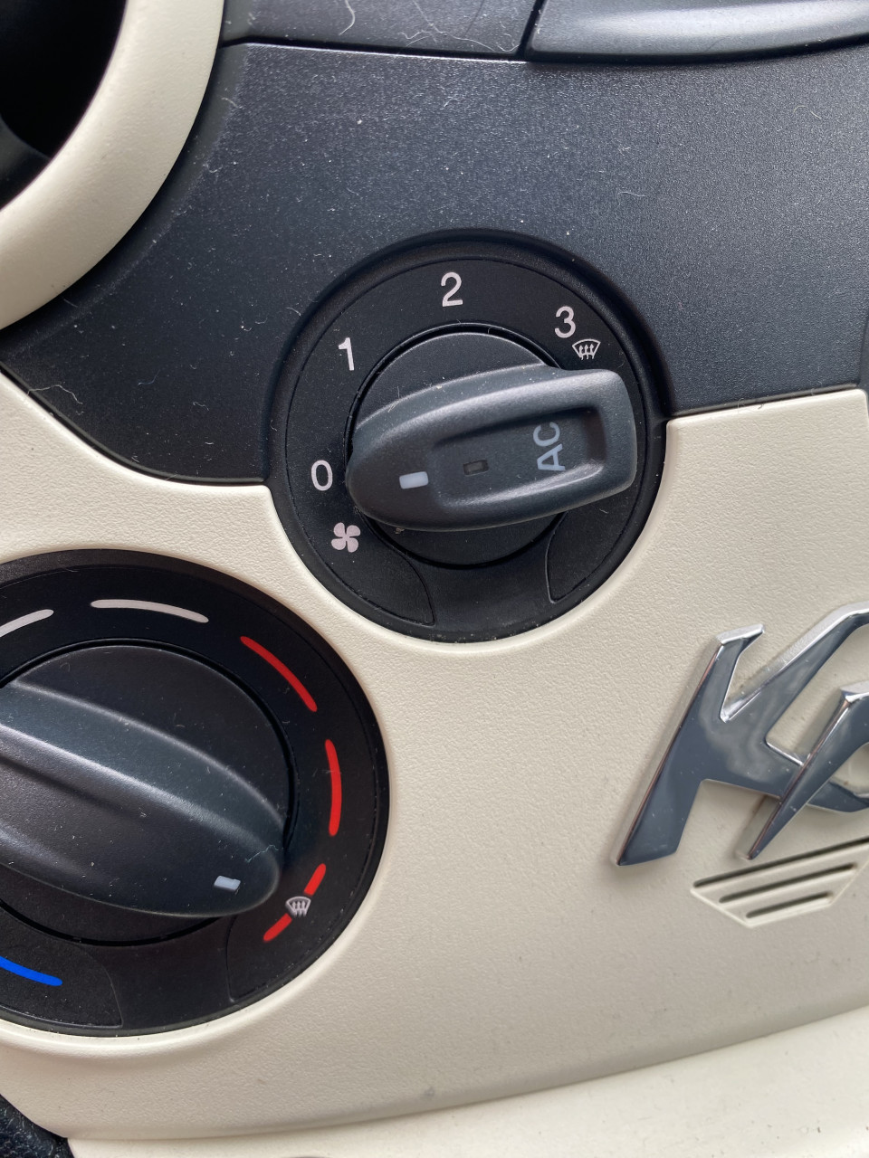 Ford ka. Nieuwe distributie en grote beurt