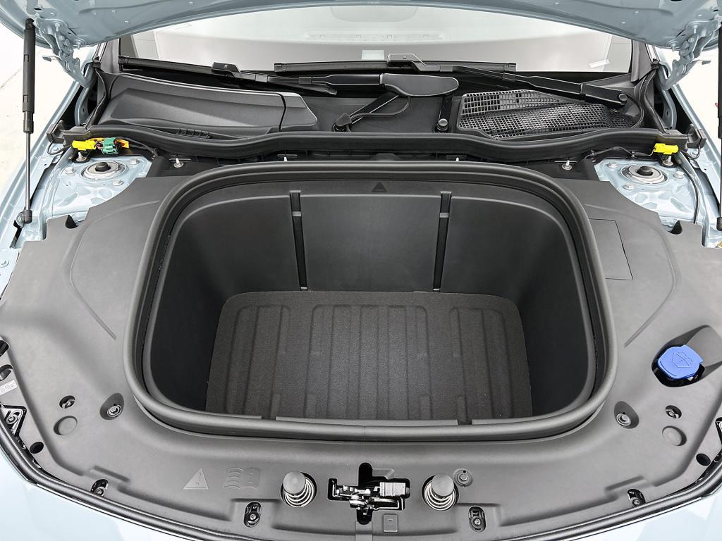 Mercedes-Benz Cla 250+ launch edition 85 kwh | nightpakket | memorypakket |