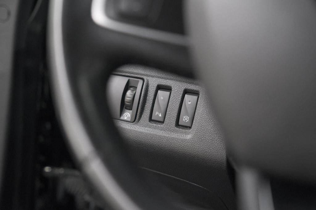 Renault Clio estate tce 90 intens | navigatie | parkeersensoren | climate c