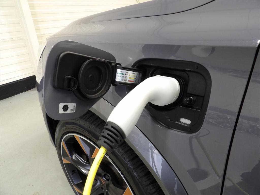 Cupra Formentor 1.4 e-hybrid 204pk dsg-6 adrenaline