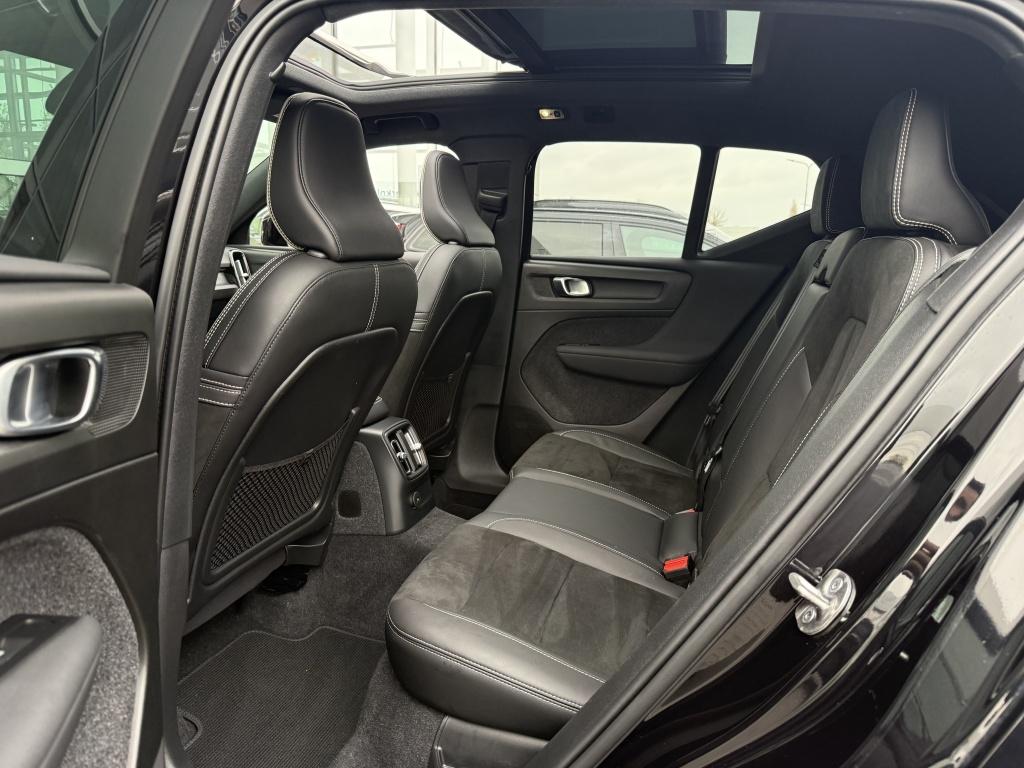 Volvo XC40 t5 262pk recharge r-design| panodak| adap.cruise| trekhaak| came