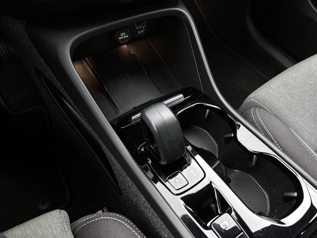 Volvo XC40 1.5 t4 plug-in hybrid plus bright | automaat | apple carplay / a