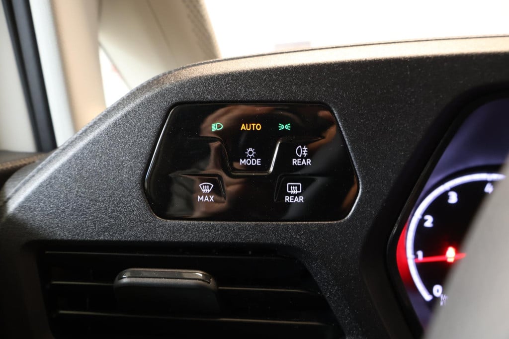 Volkswagen Caddy cargo 1.5 tsi cruise controle, airco, parkeersensoren