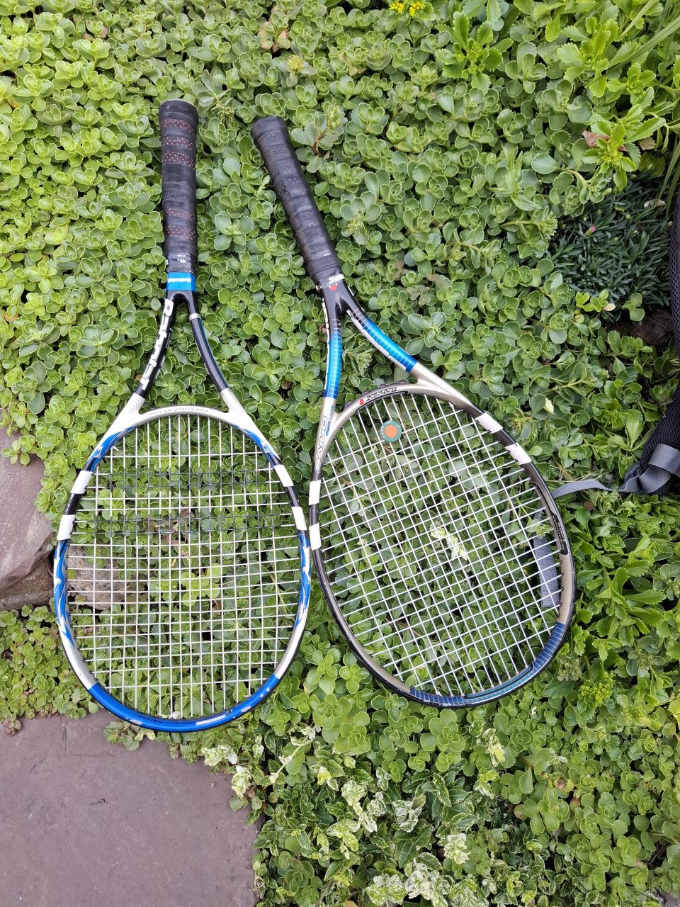 Tennistas Head en 2 babolat rackets