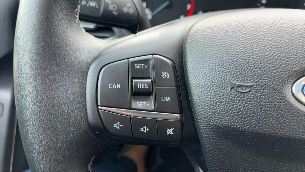 Ford Puma 1.0 ecoboost hybrid titanium x | cruise control | auto climate co