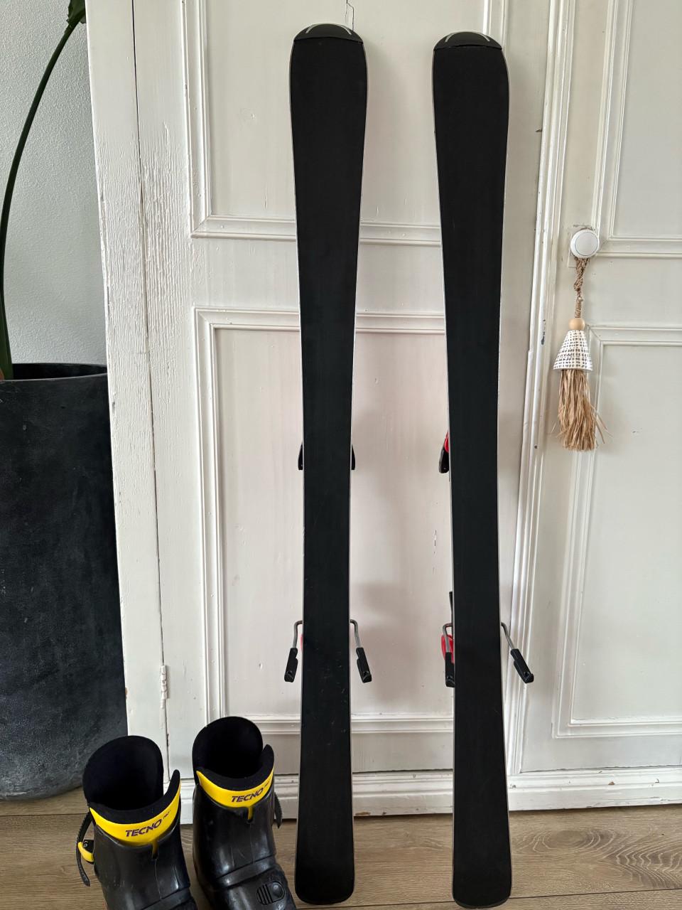 Atomic race ski’s 120 cm met schoenen