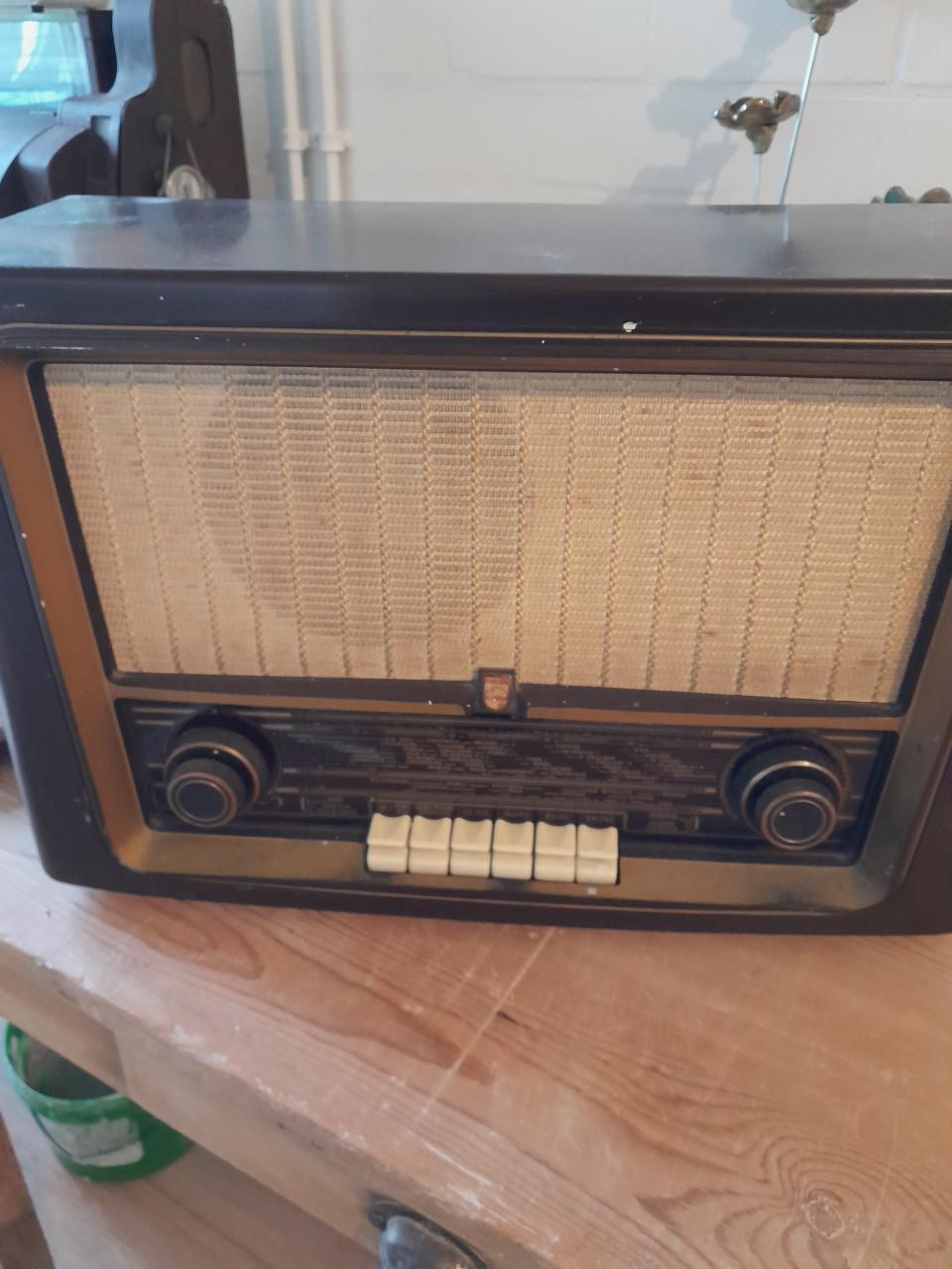 Oude werkende radio