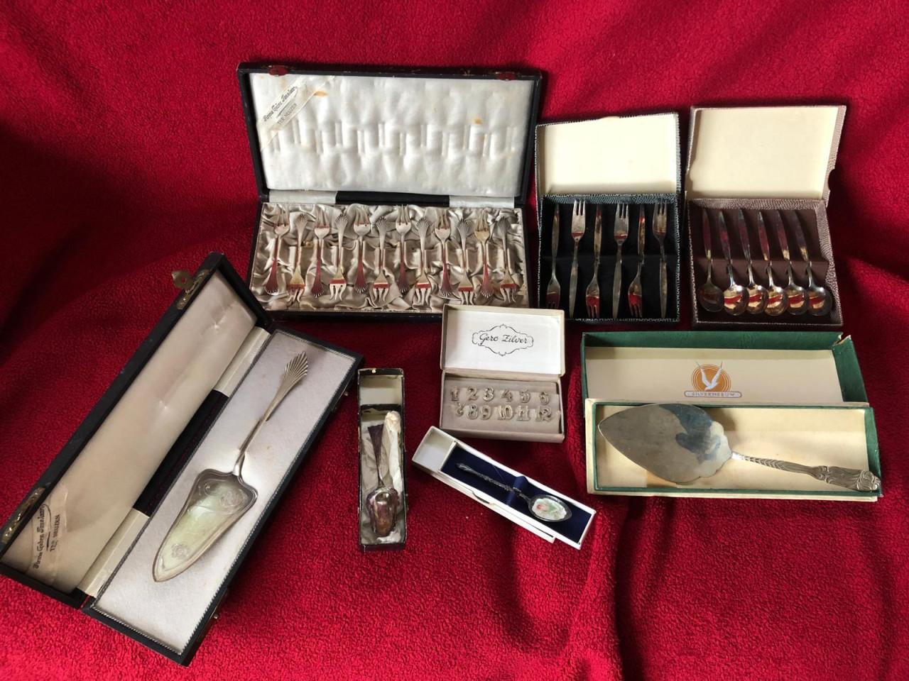 Zilver/verzilverd (antiek) serviesgoed