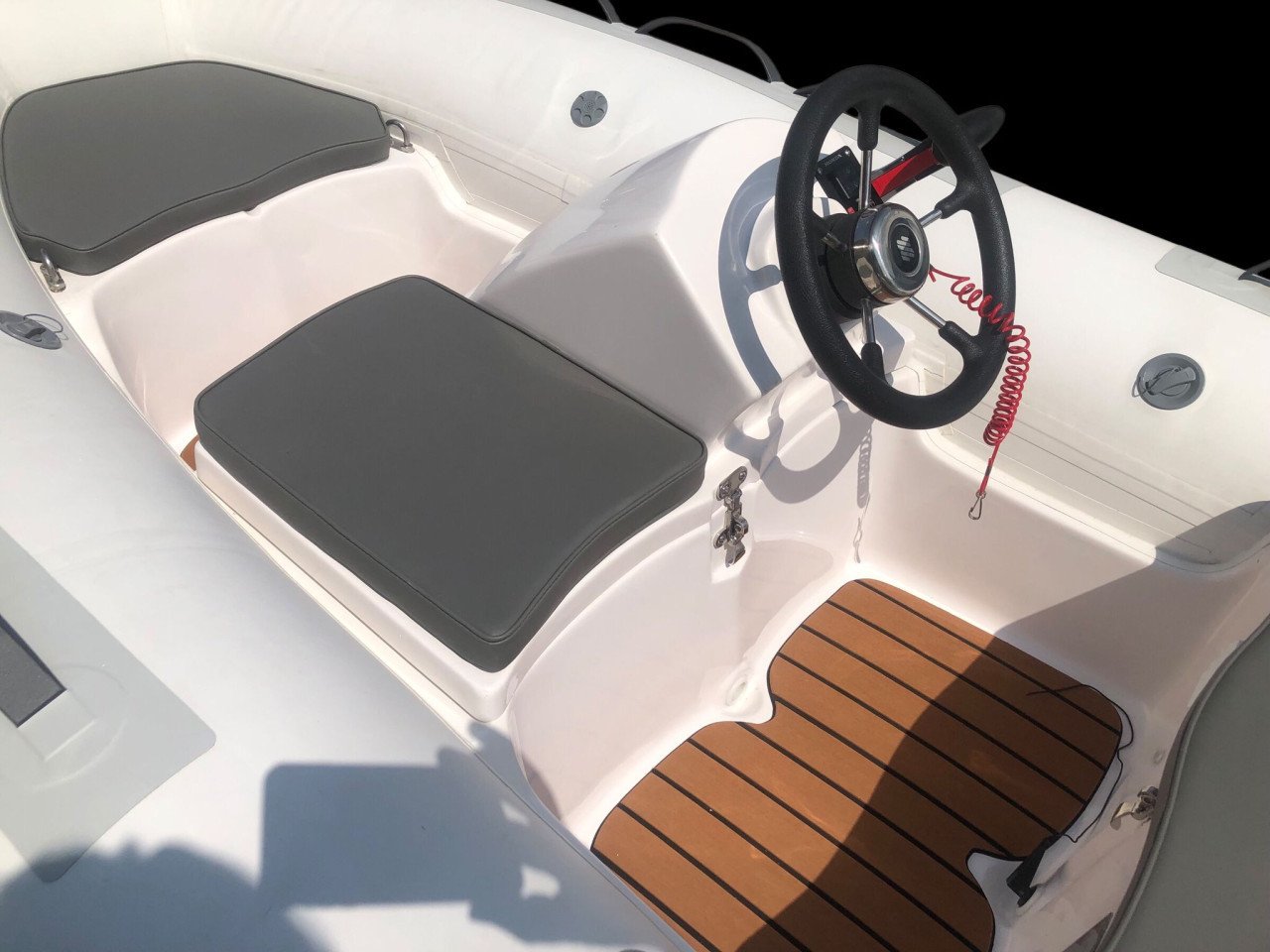 Coralsea 320 Polyester Rib met Honda BF20 SRTU