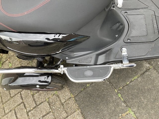 GEEN RIJBEWIJS ? NIET NODIG MET DEZE STOERE IVA T3 SCOOTER !