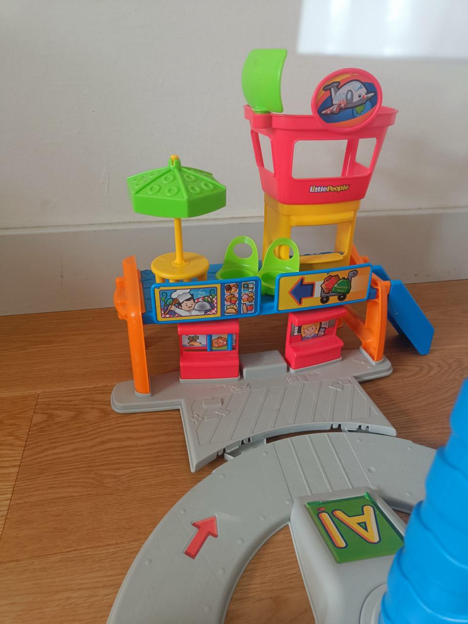 Fisher price little people vliegveld