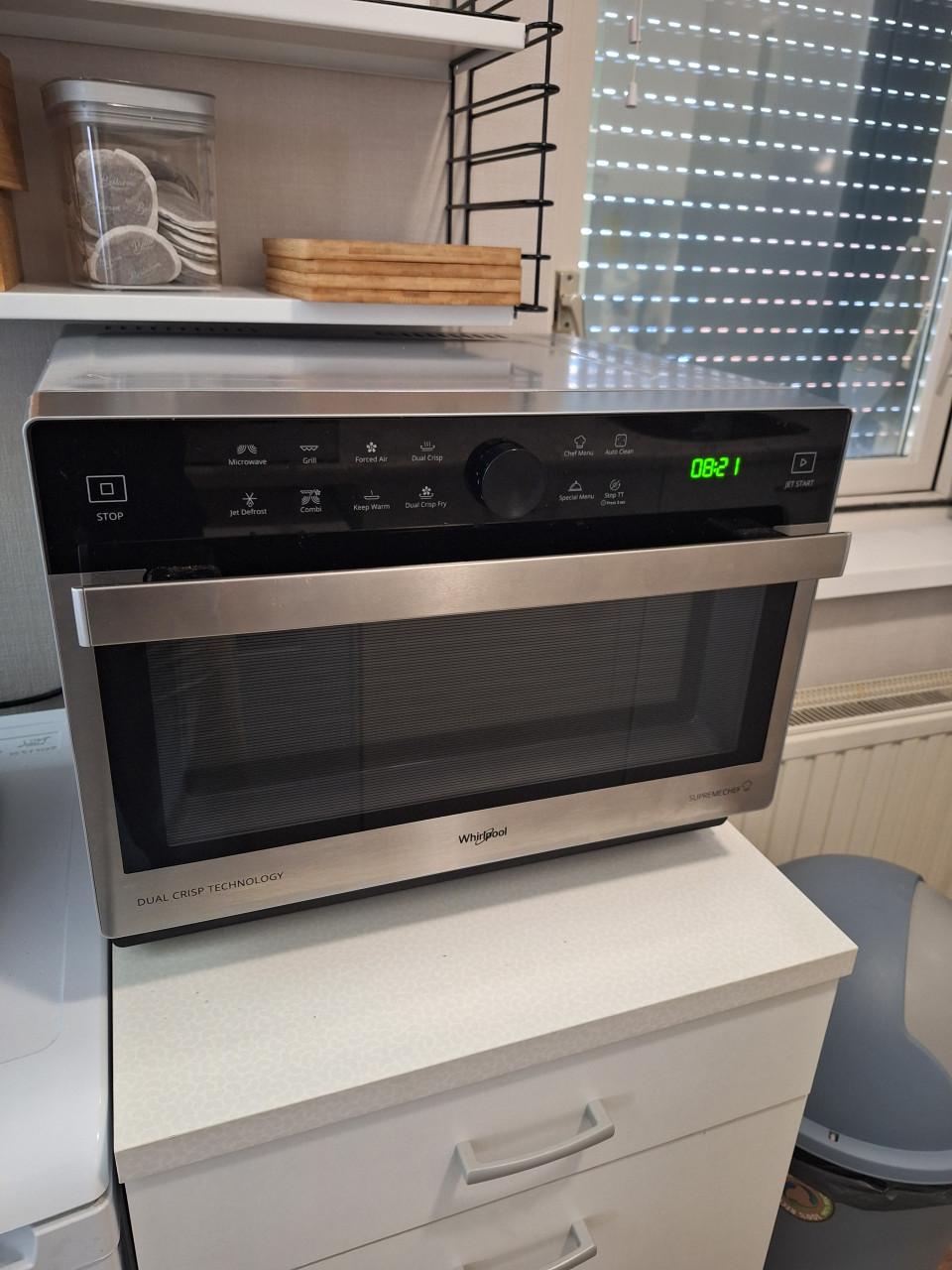 Combi oven-grill-magnetron