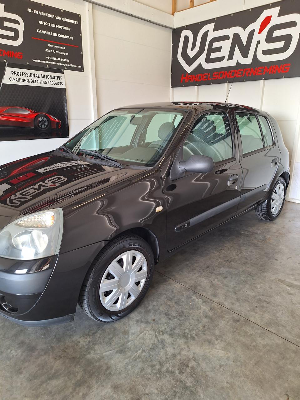 Te koop Renault Clio 1.2 16v Team Spirit!!!