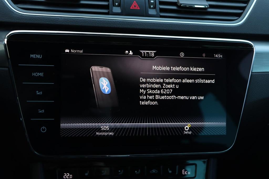 Skoda Superb combi 1.4 ehybrid style 218pk dsg6 | soh 93,1% | memory | stoe