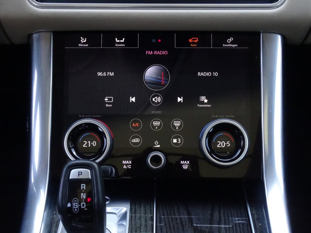 Land Rover Range Rover p400e hse dynamic | hud | matrix led | stoel ventila