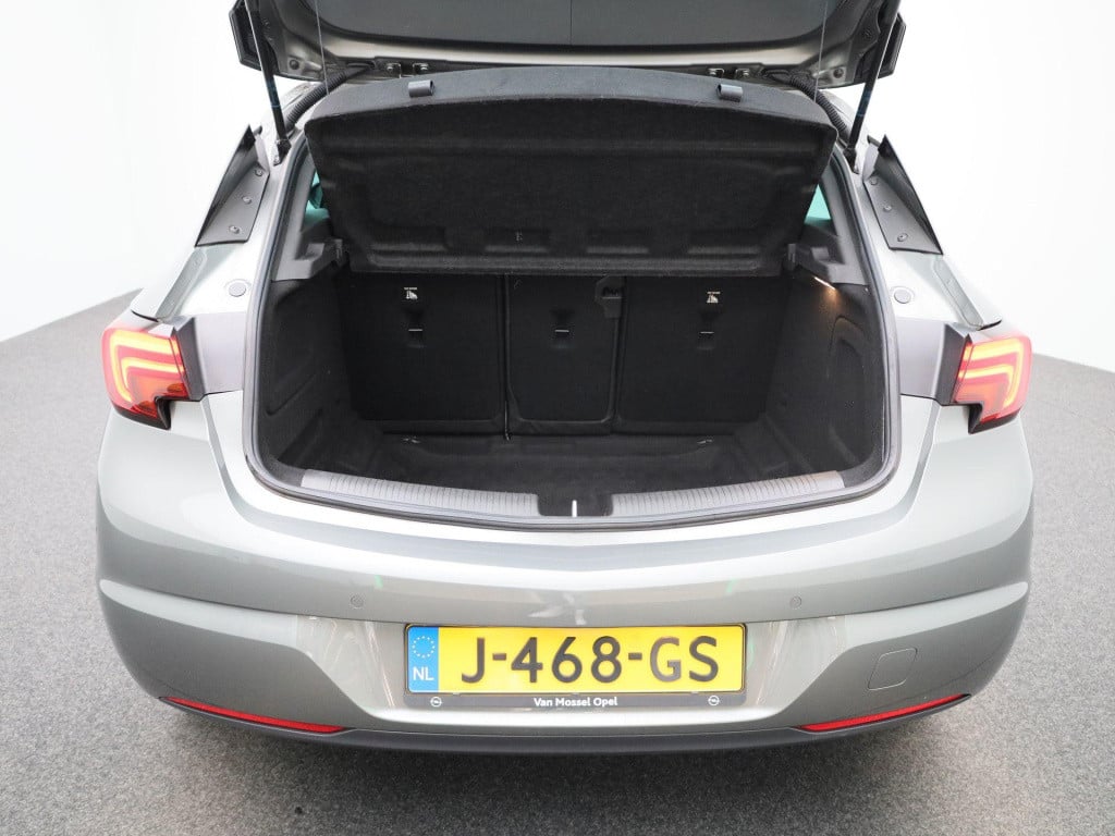 Opel Astra 1.2 edition | lmv | parkeer sensoren | climate control | dab | s