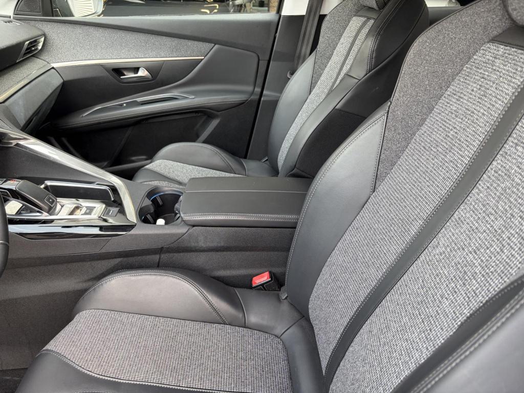 Peugeot 3008 1.2 puretech allure automaat| nieuwe motor!|24 maanden garanti