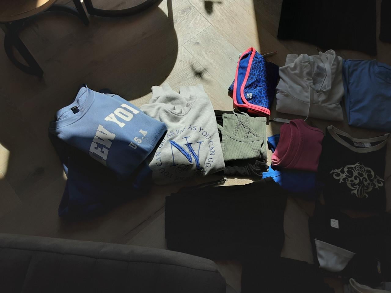 Hele meisjes garderobe  mt XS en S 35 stuks