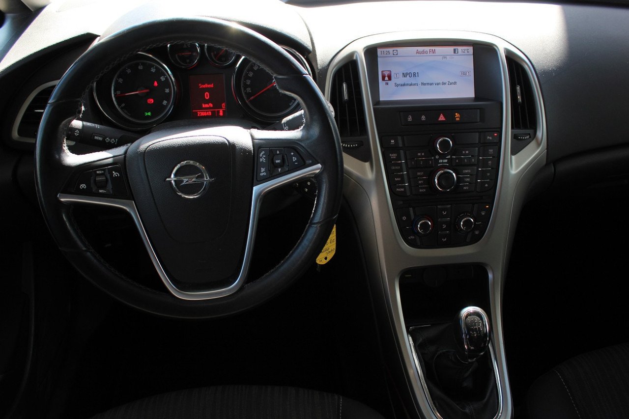 Opel Astra 1.4 Turbo Edition