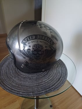 Zeer nette helm merk Nolan 75 euro !!