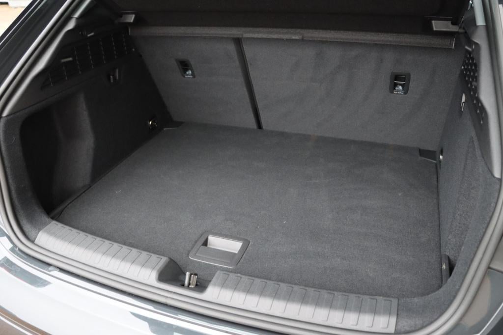 Audi A3 sportback 40 tfsi e advanced edition 204pk