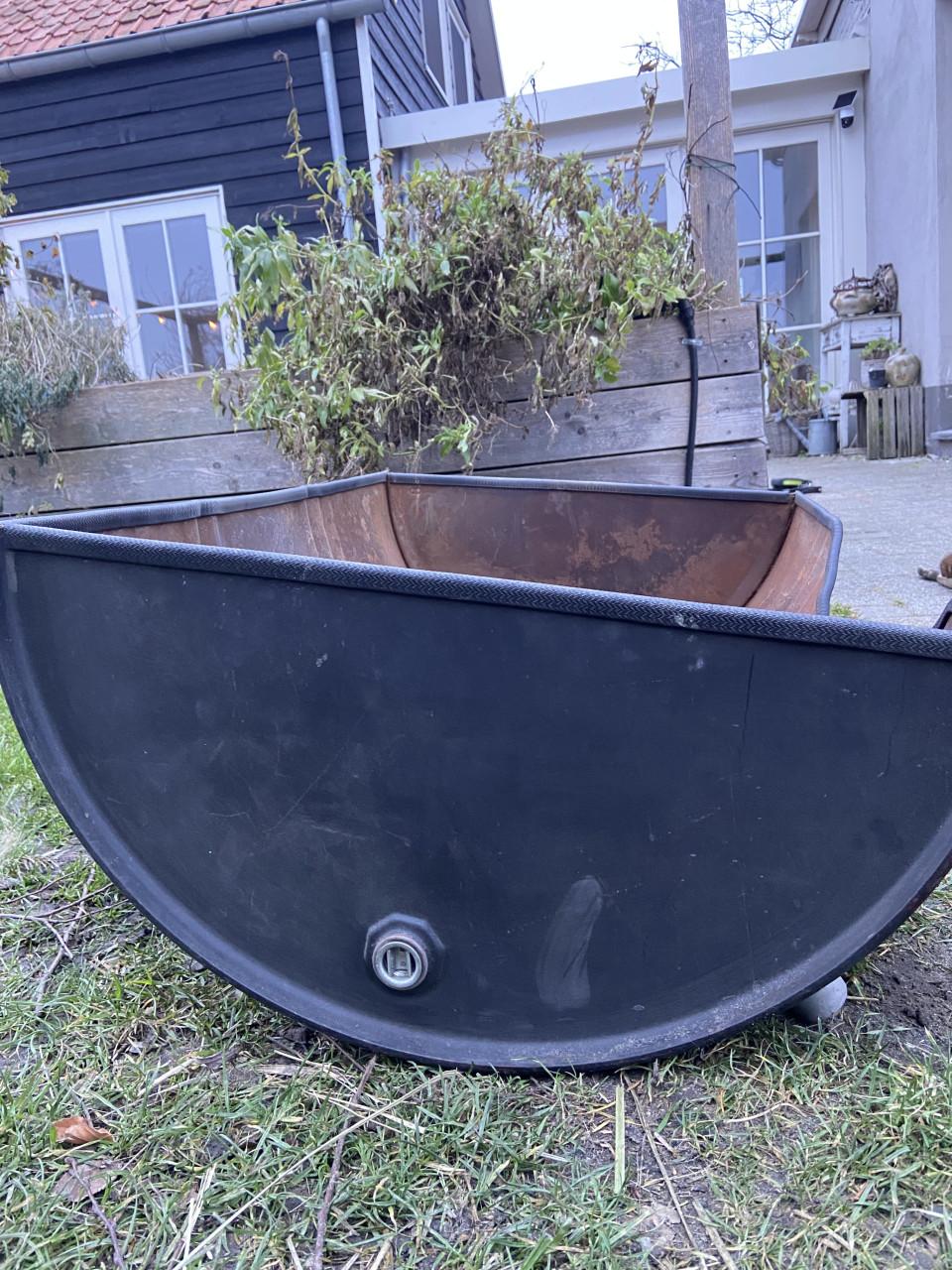 Gratis af te halen: hondenmand