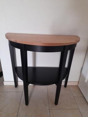Sidetable 40 x 80 x 75H (in goede staat)