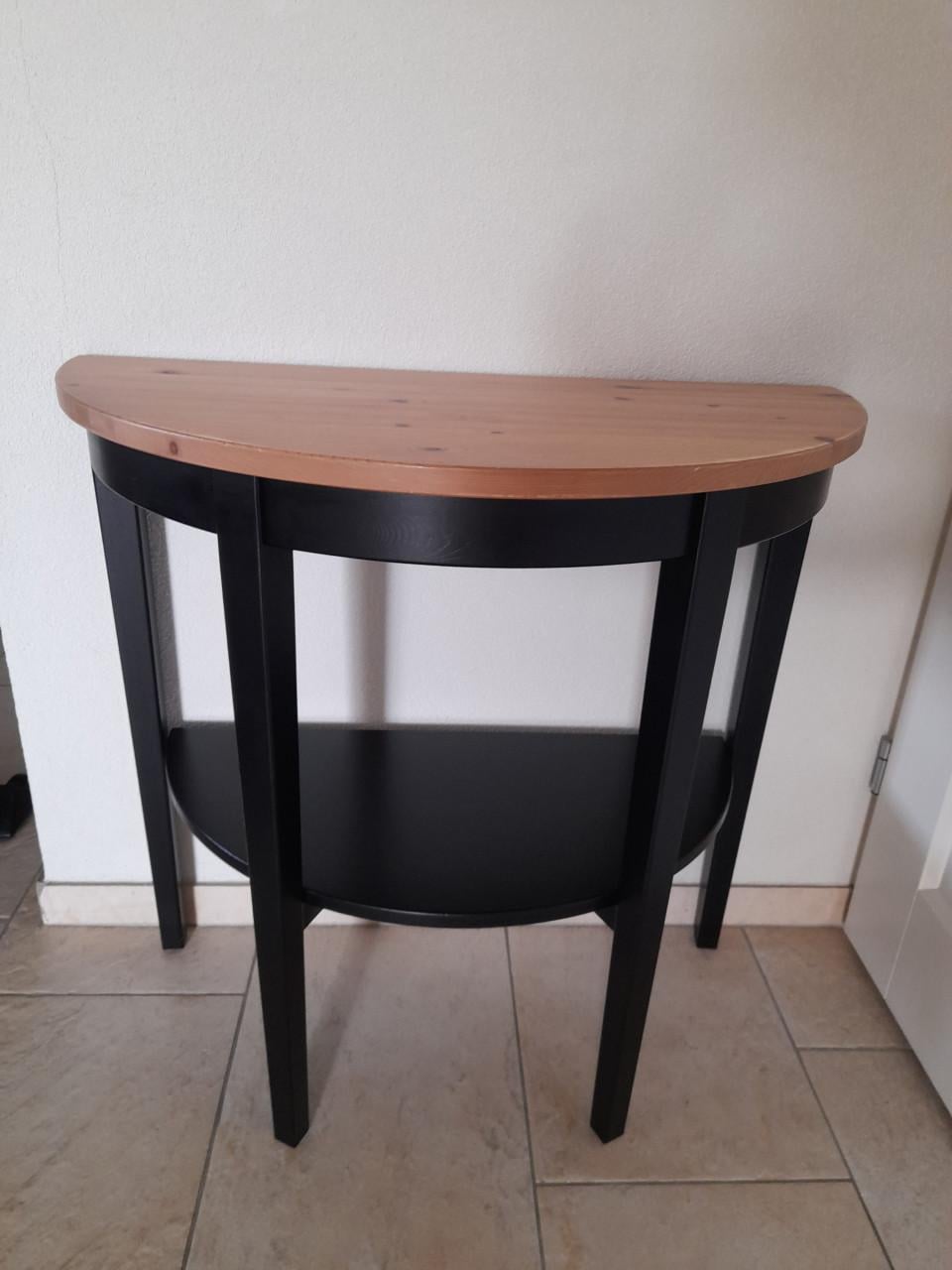 Sidetable 40 x 80 x 75H (in goede staat)