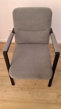 Mooie moderne fauteuil - voor vele woonstijlen geschikt