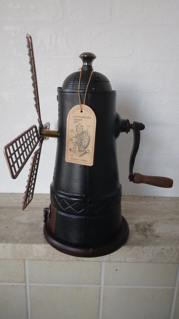 Gietijzeren koffiemolen
