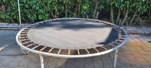 Trampoline