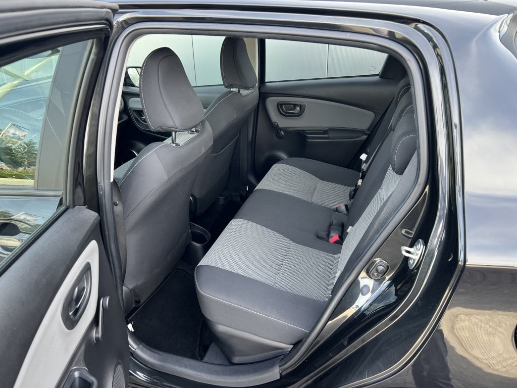 Toyota Yaris 1.5 hybrid lease